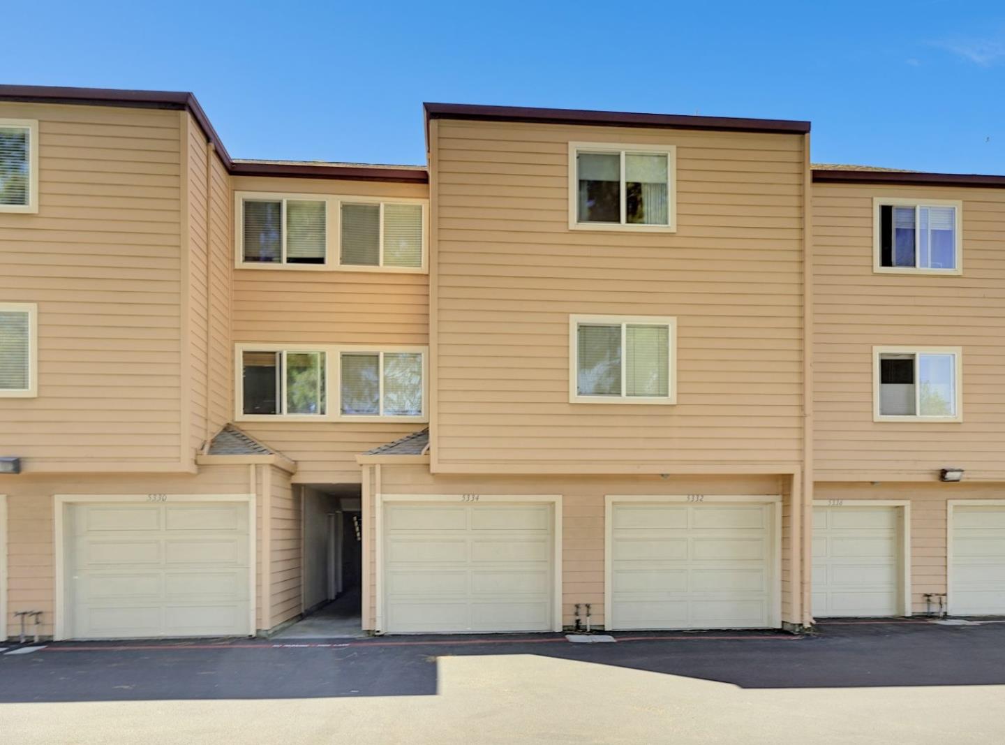 Detail Gallery Image 20 of 27 For 5332 Borneo Cir, San Jose,  CA 95123 - 2 Beds | 2 Baths