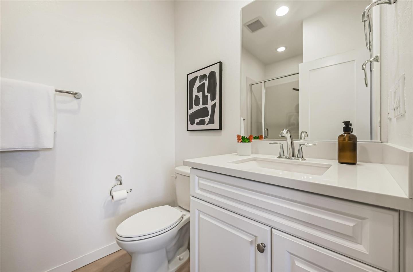 Detail Gallery Image 22 of 36 For 1076 Pear Orchard Dr, San Jose,  CA 95131 - 3 Beds | 3/1 Baths