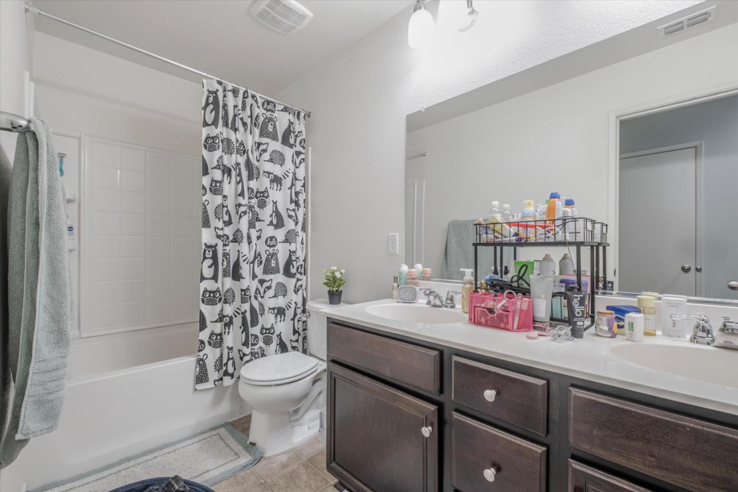 Detail Gallery Image 17 of 18 For 7533 Hazelton Way, Sacramento,  CA 95829 - 4 Beds | 2/1 Baths