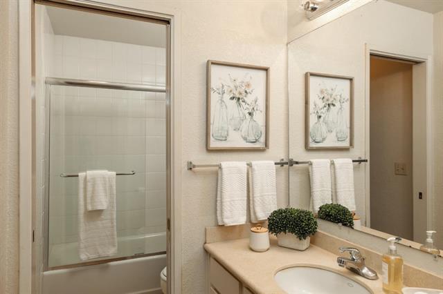 Detail Gallery Image 11 of 19 For 1021 Cheryl Ann Cir #62,  Hayward,  CA 94544 - 3 Beds | 2 Baths