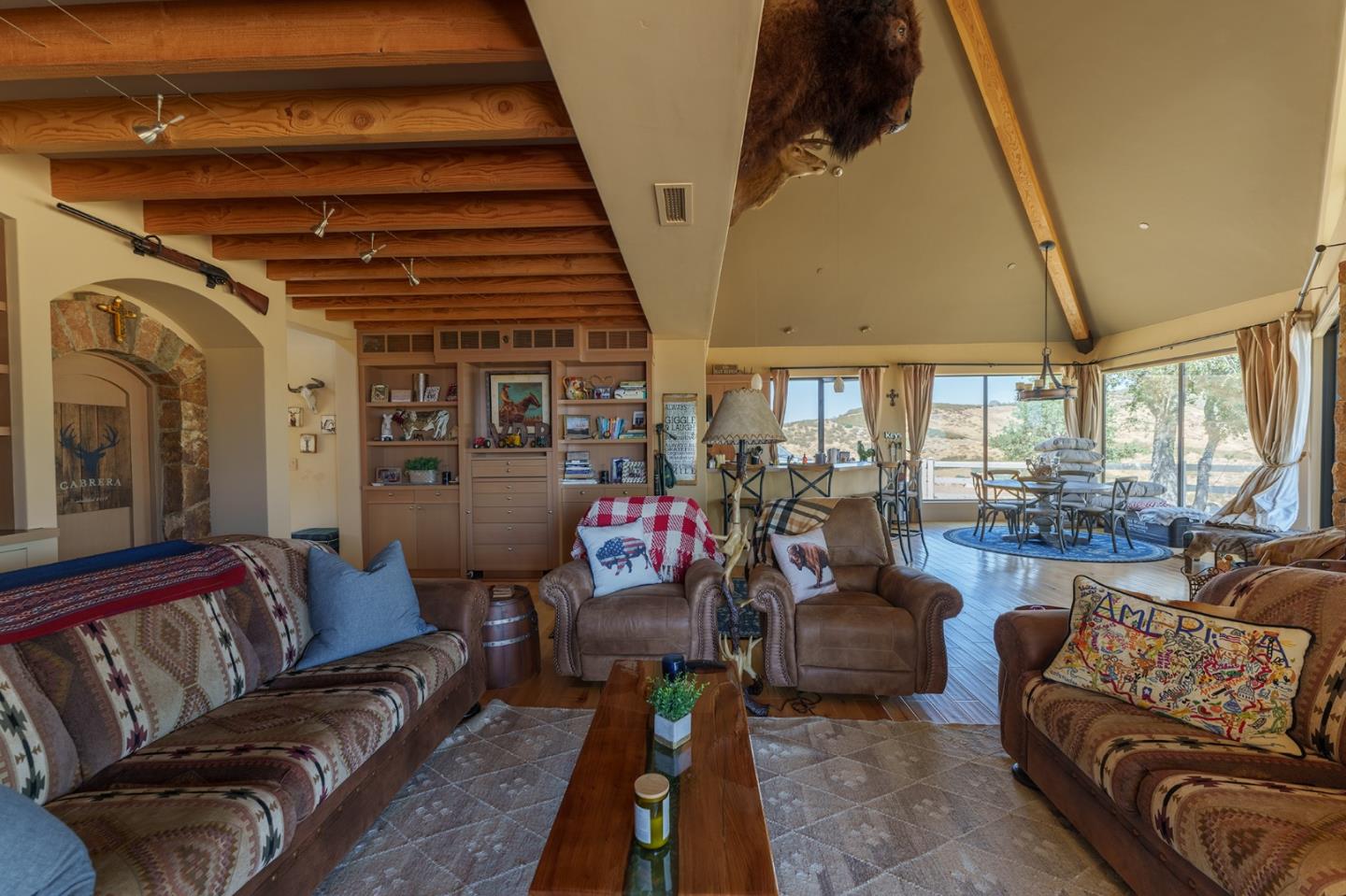 Detail Gallery Image 12 of 38 For 31251 Ca-146, Soledad,  CA 93960 - 3 Beds | 2/1 Baths