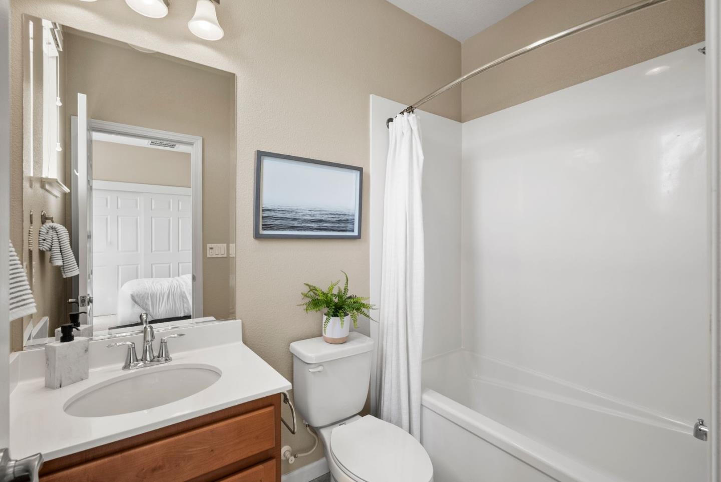 Detail Gallery Image 22 of 26 For 159 Newbury St, Milpitas,  CA 95035 - 2 Beds | 2/1 Baths