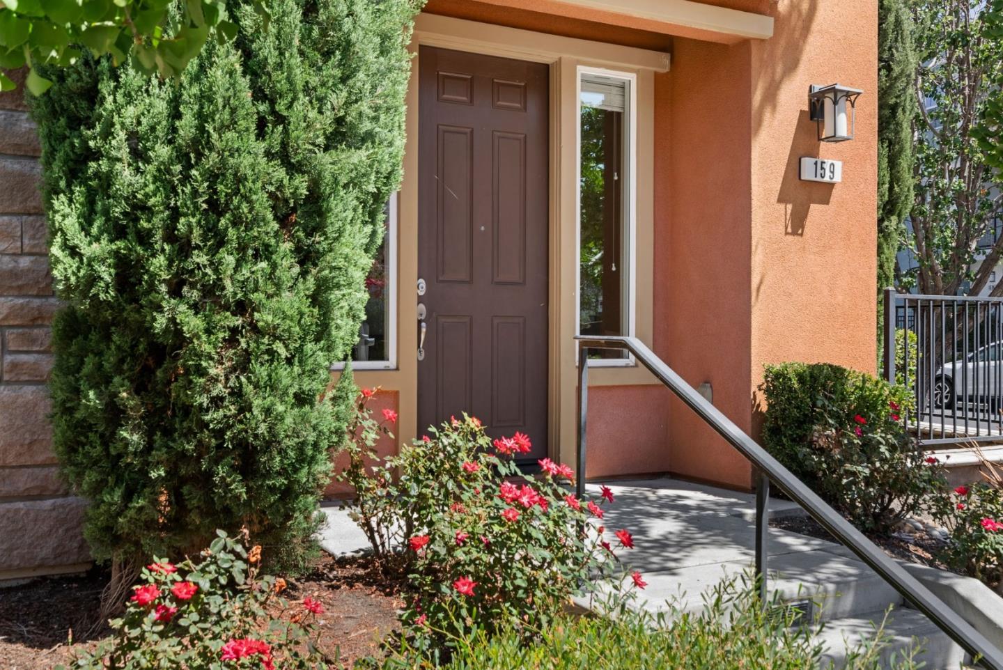 Detail Gallery Image 3 of 26 For 159 Newbury St, Milpitas,  CA 95035 - 2 Beds | 2/1 Baths