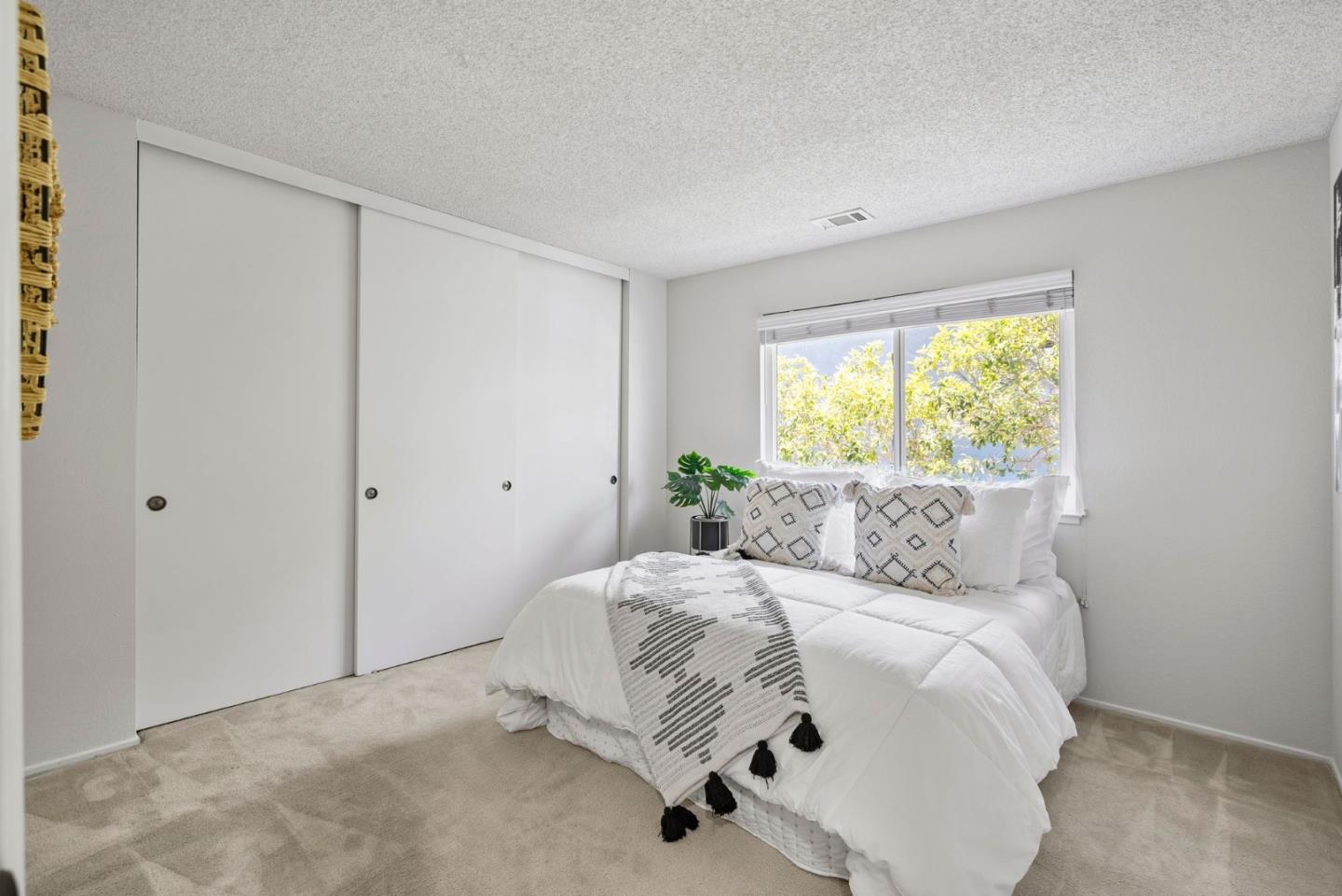 Detail Gallery Image 31 of 54 For 5950 Bowen Ct, San Jose,  CA 95123 - 4 Beds | 2/1 Baths