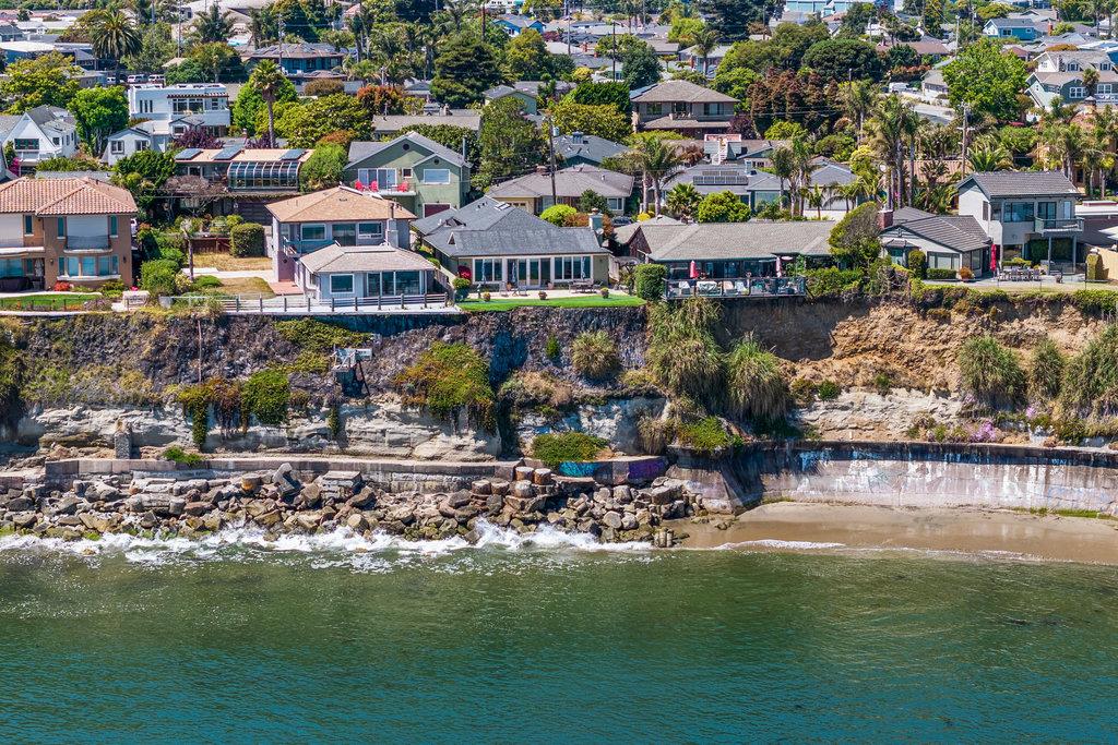 Detail Gallery Image 32 of 33 For 4362 Opal Cliff Dr, Santa Cruz,  CA 95062 - 3 Beds | 2 Baths