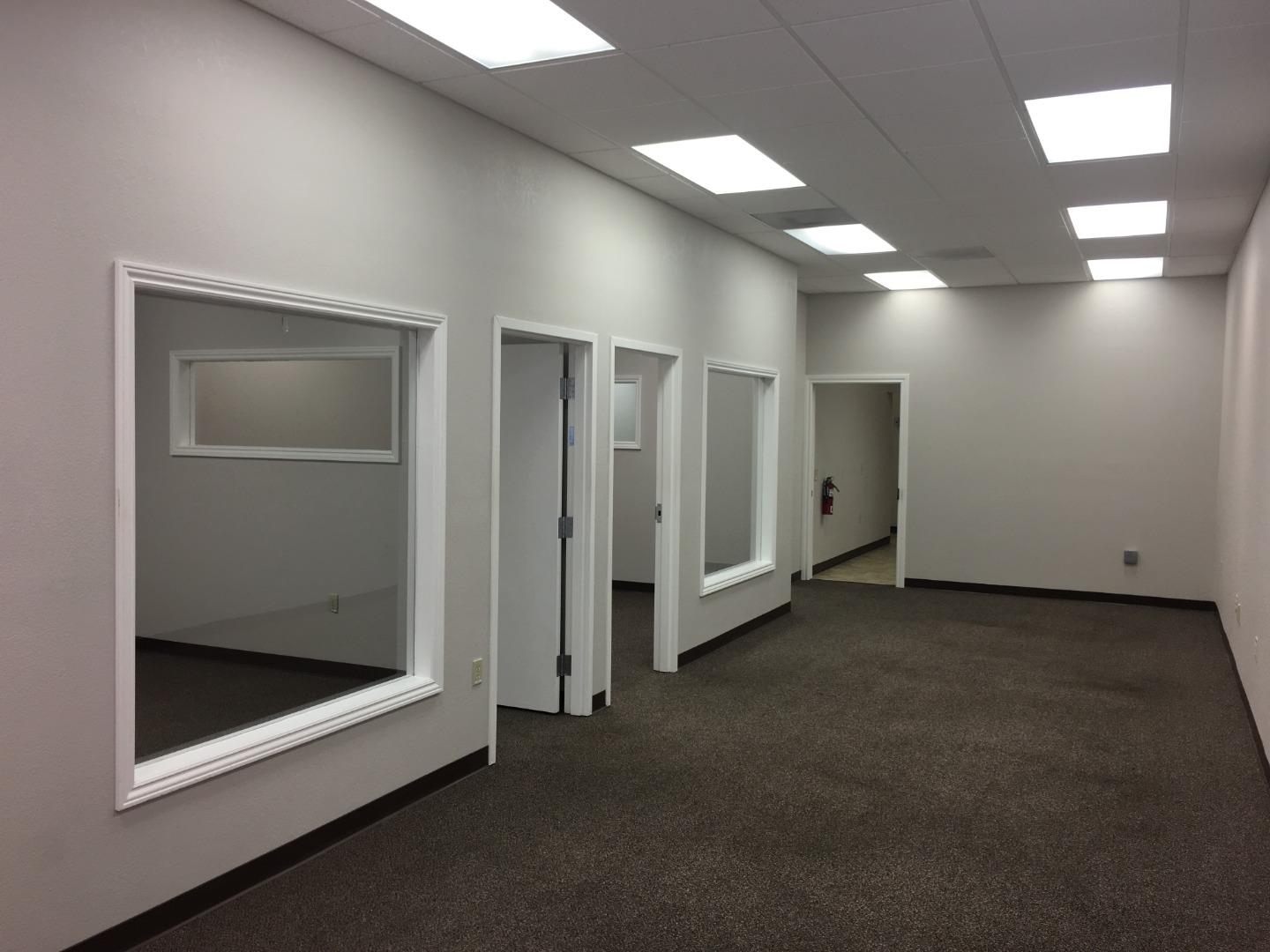 Detail Gallery Image 2 of 10 For 567 Laurel St, San Carlos,  CA 94070 - – Beds | – Baths