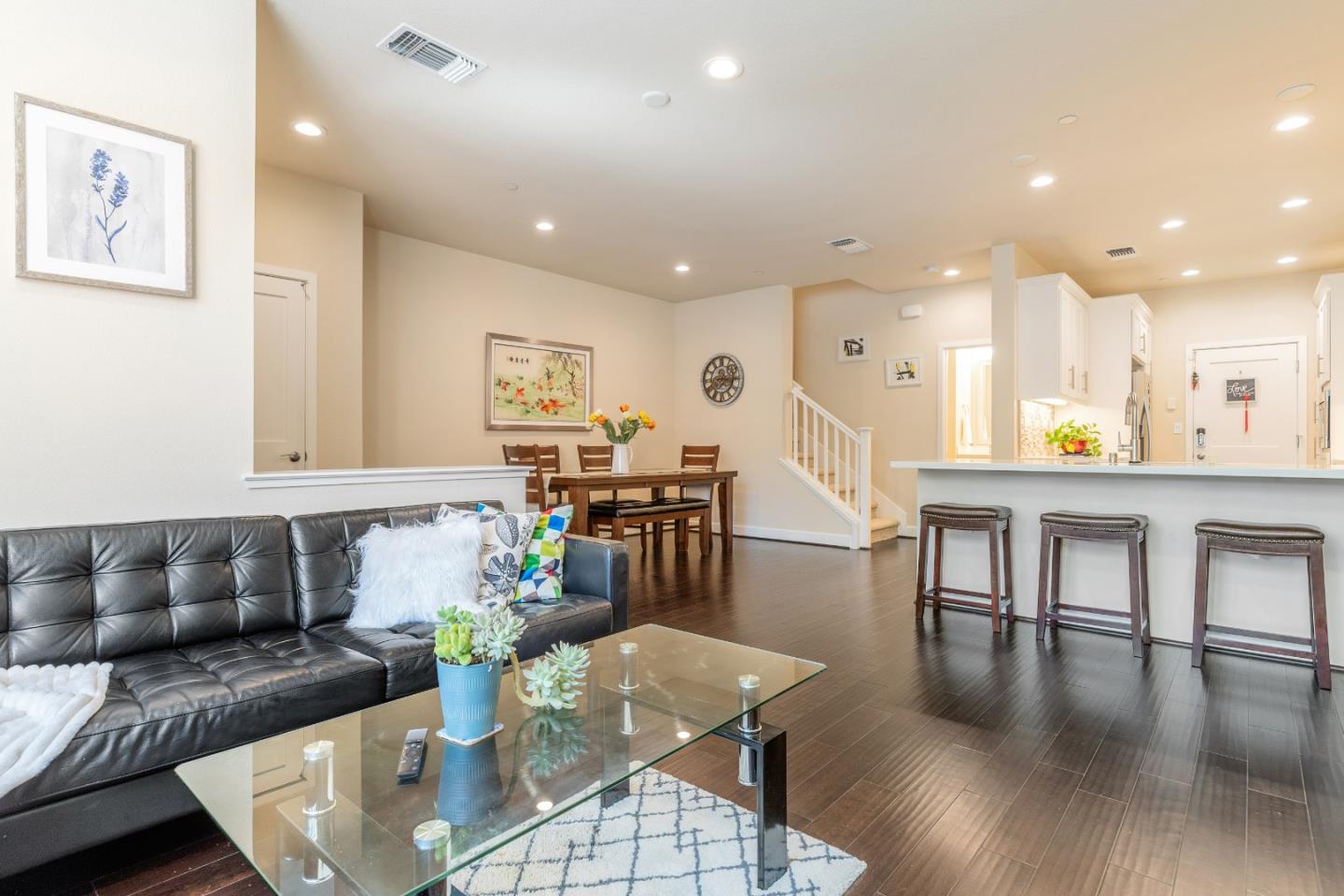 Detail Gallery Image 1 of 1 For 514 Sandalwood Dr, Livermore,  CA 94551 - 3 Beds | 2/1 Baths