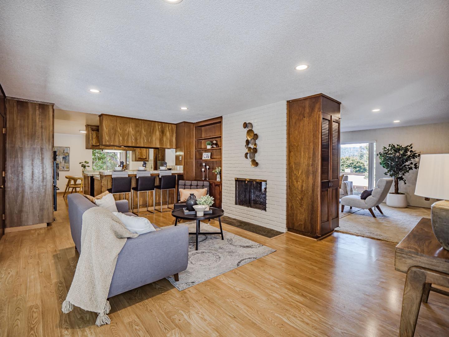 Detail Gallery Image 12 of 45 For 102 Oak Knoll Dr, Santa Cruz,  CA 95060 - 3 Beds | 2 Baths