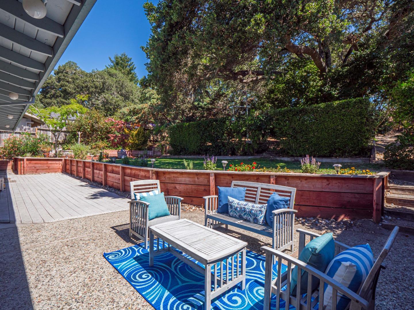 Detail Gallery Image 29 of 45 For 102 Oak Knoll Dr, Santa Cruz,  CA 95060 - 3 Beds | 2 Baths