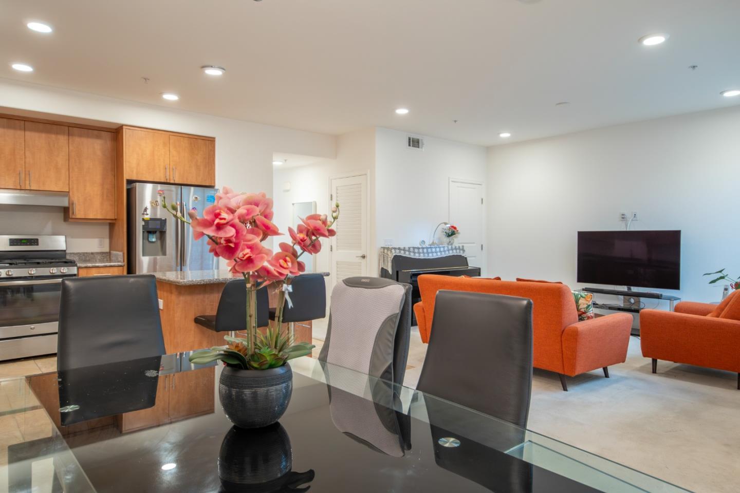 Detail Gallery Image 14 of 45 For 2585 El Camino Real #419,  Santa Clara,  CA 95051 - 2 Beds | 2 Baths