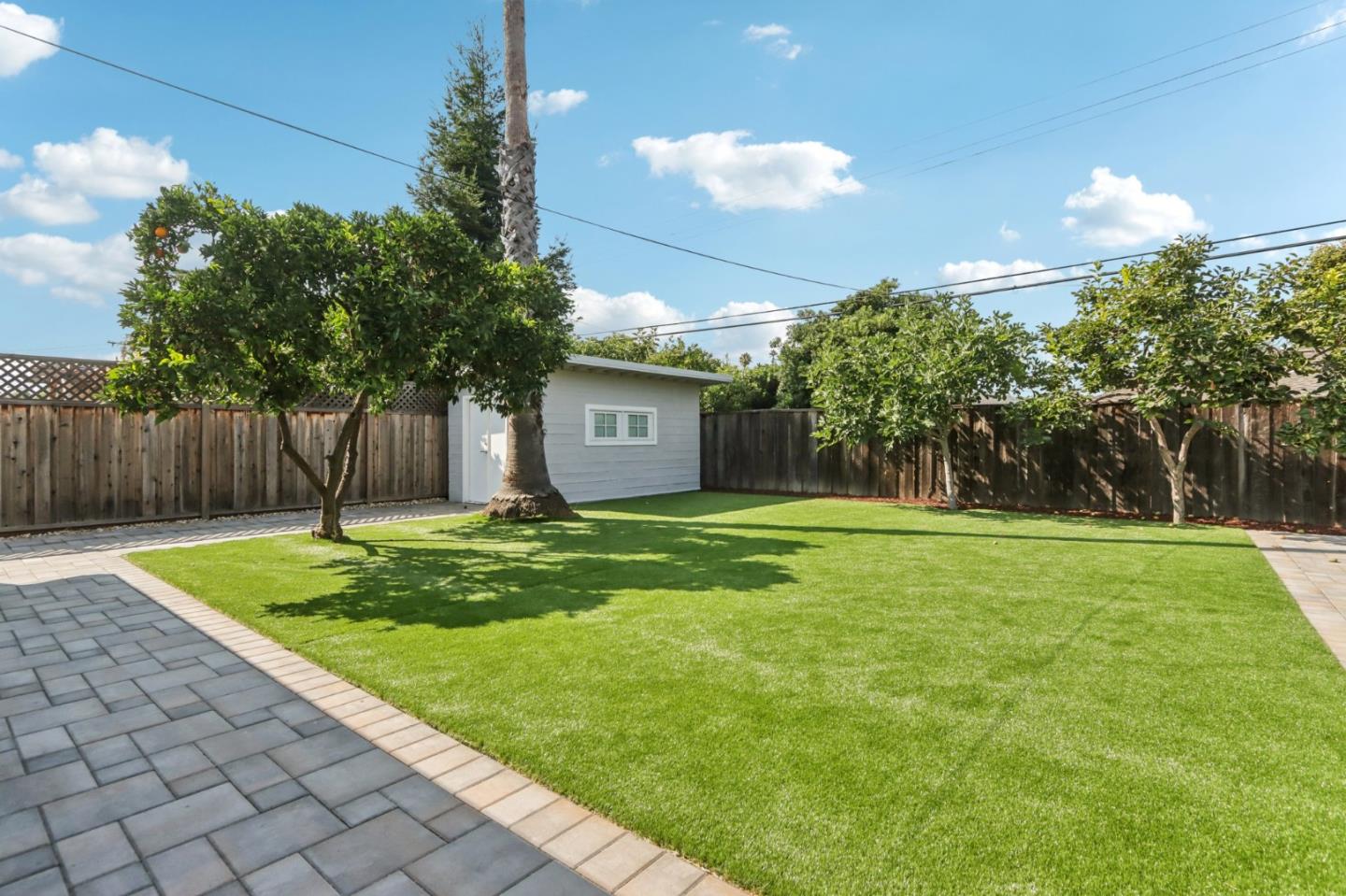 Detail Gallery Image 30 of 45 For 3357 Lindenoaks Dr, San Jose,  CA 95117 - 3 Beds | 2 Baths