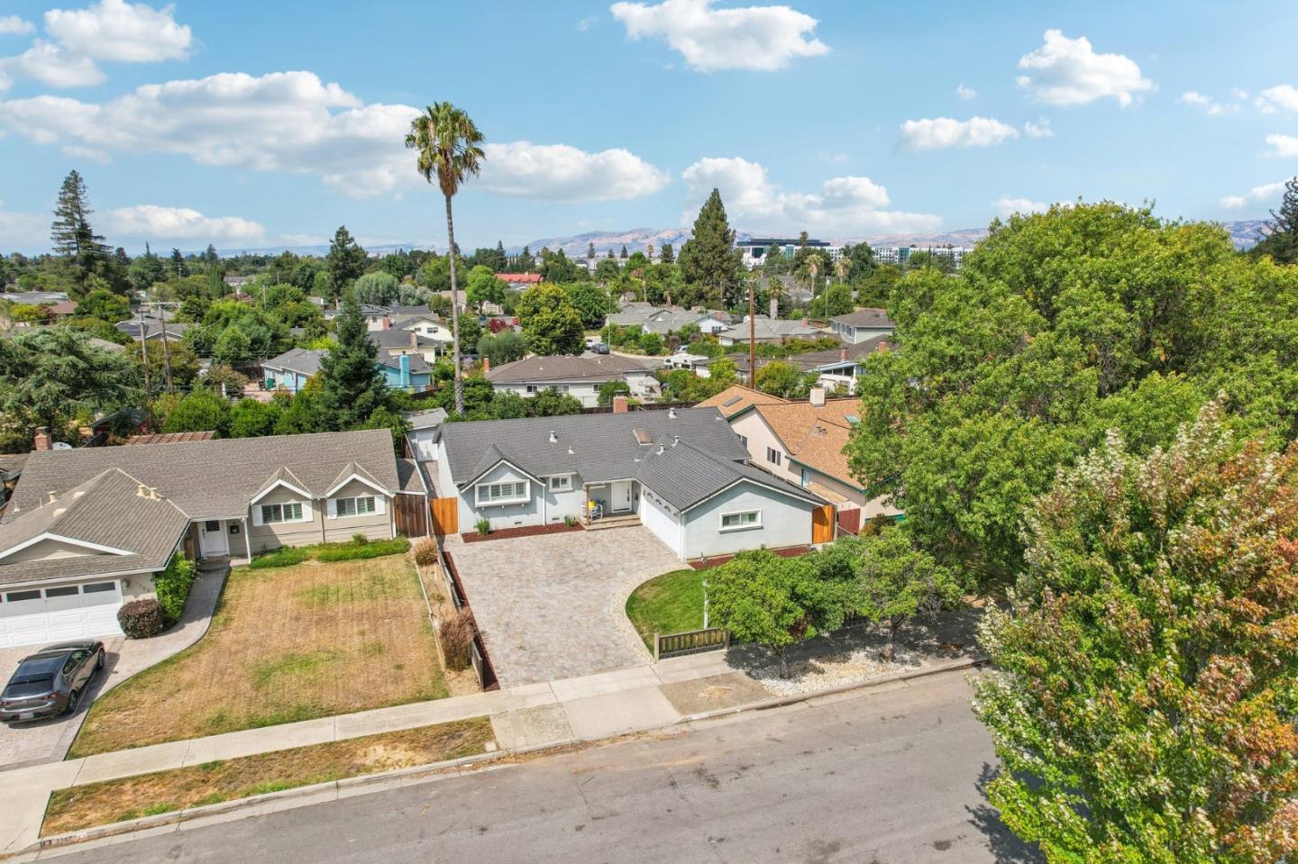 Detail Gallery Image 35 of 45 For 3357 Lindenoaks Dr, San Jose,  CA 95117 - 3 Beds | 2 Baths