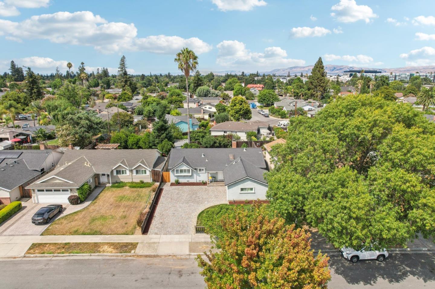 Detail Gallery Image 36 of 45 For 3357 Lindenoaks Dr, San Jose,  CA 95117 - 3 Beds | 2 Baths