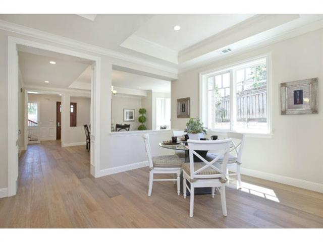 Detail Gallery Image 10 of 25 For 117 Panorama Way, Los Gatos,  CA 95032 - 4 Beds | 3/1 Baths