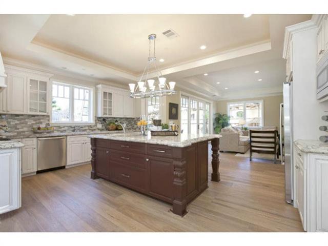 Detail Gallery Image 12 of 25 For 117 Panorama Way, Los Gatos,  CA 95032 - 4 Beds | 3/1 Baths