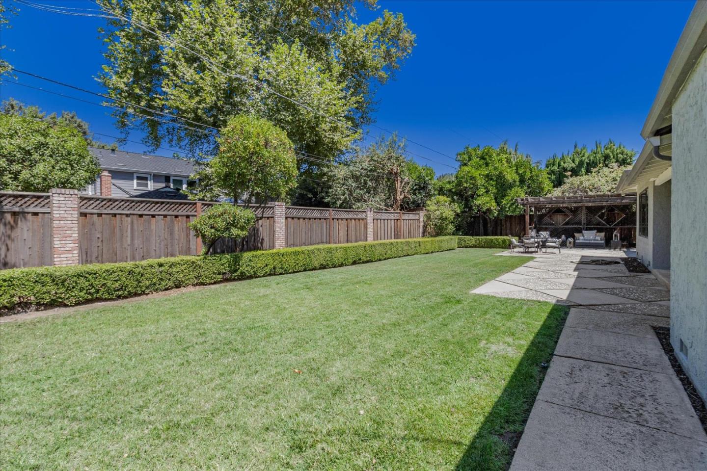 Detail Gallery Image 39 of 45 For 1715 Sweetbriar Dr, San Jose,  CA 95125 - 3 Beds | 2 Baths