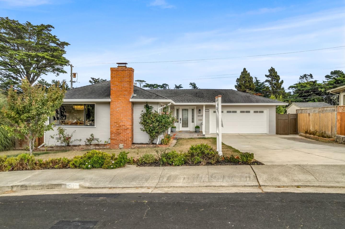 Detail Gallery Image 1 of 1 For 21 Capay Cir, South San Francisco,  CA 94080 - 3 Beds | 2 Baths