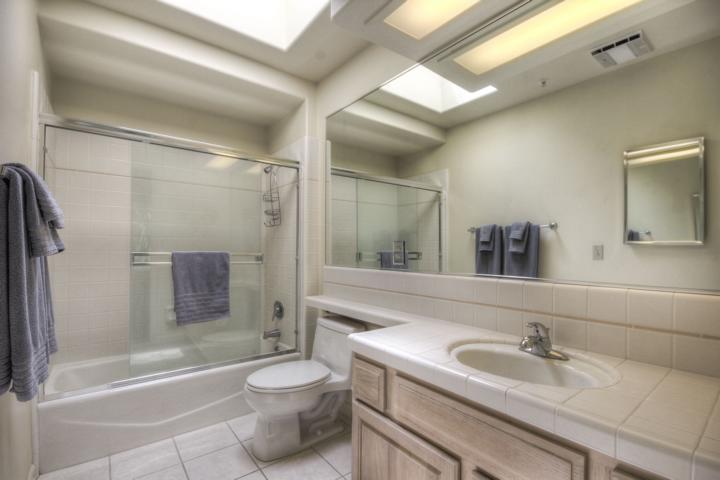 Detail Gallery Image 16 of 21 For 5005 Cliff Dr #2,  Capitola,  CA 95010 - 2 Beds | 2 Baths