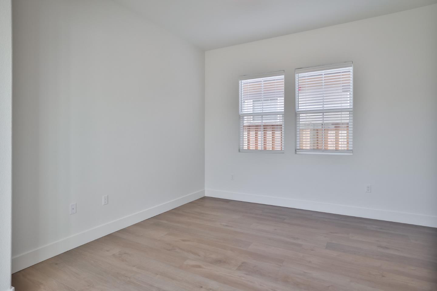Detail Gallery Image 17 of 29 For 590 Santa Lucia Way, Marina,  CA 93933 - 3 Beds | 2/1 Baths
