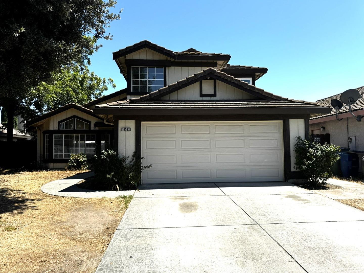 Detail Gallery Image 1 of 13 For 14522 Pine Valley Dr, Lathrop,  CA 95330 - 4 Beds | 3 Baths