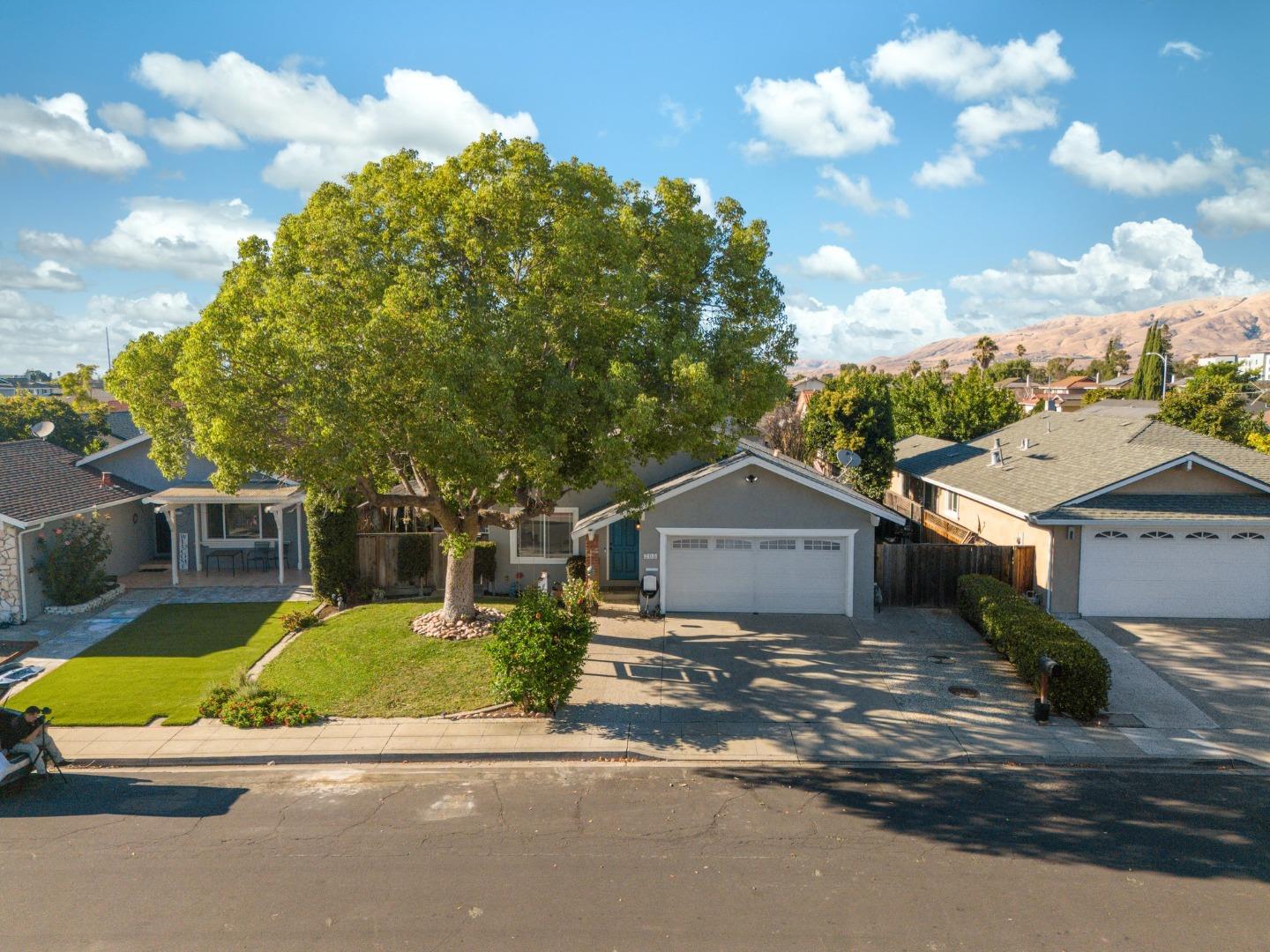 Detail Gallery Image 3 of 31 For 205 Evergreen Way, Milpitas,  CA 95035 - 3 Beds | 2 Baths