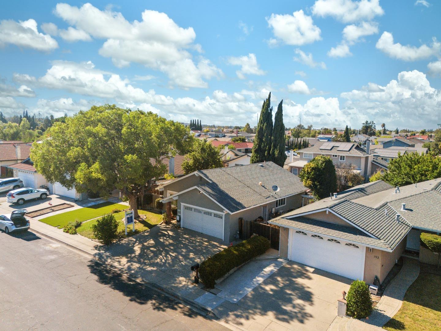 Detail Gallery Image 5 of 31 For 205 Evergreen Way, Milpitas,  CA 95035 - 3 Beds | 2 Baths