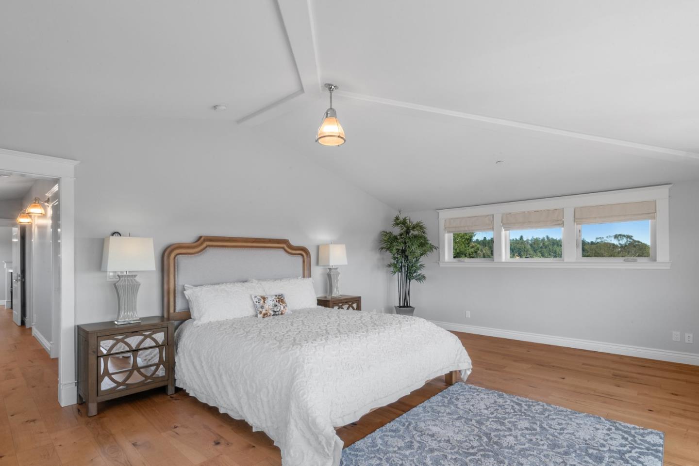 Detail Gallery Image 64 of 116 For 40 S Circle Dr, Santa Cruz,  CA 95060 - 4 Beds | 4/2 Baths