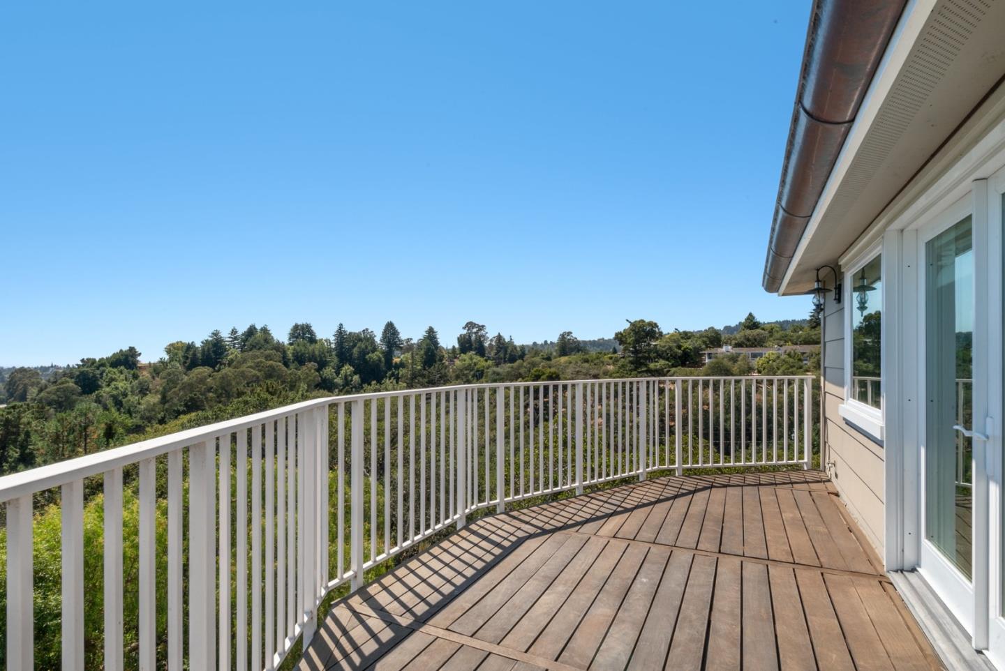 Detail Gallery Image 68 of 116 For 40 S Circle Dr, Santa Cruz,  CA 95060 - 4 Beds | 4/2 Baths