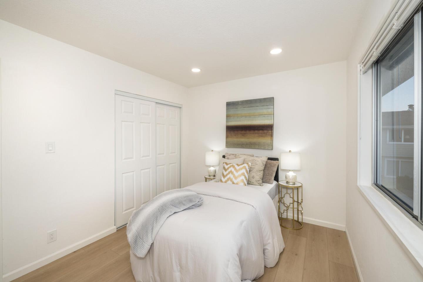 Detail Gallery Image 22 of 29 For 327 Catamaran St, Foster City,  CA 94404 - 3 Beds | 2/1 Baths