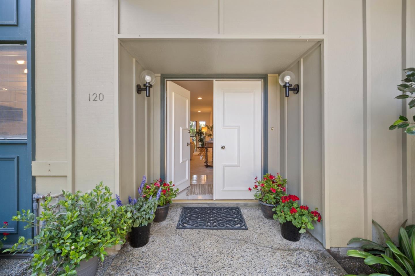 Detail Gallery Image 1 of 1 For 120 Del Mesa Carmel, Carmel,  CA 93923 - 1 Beds | 1 Baths