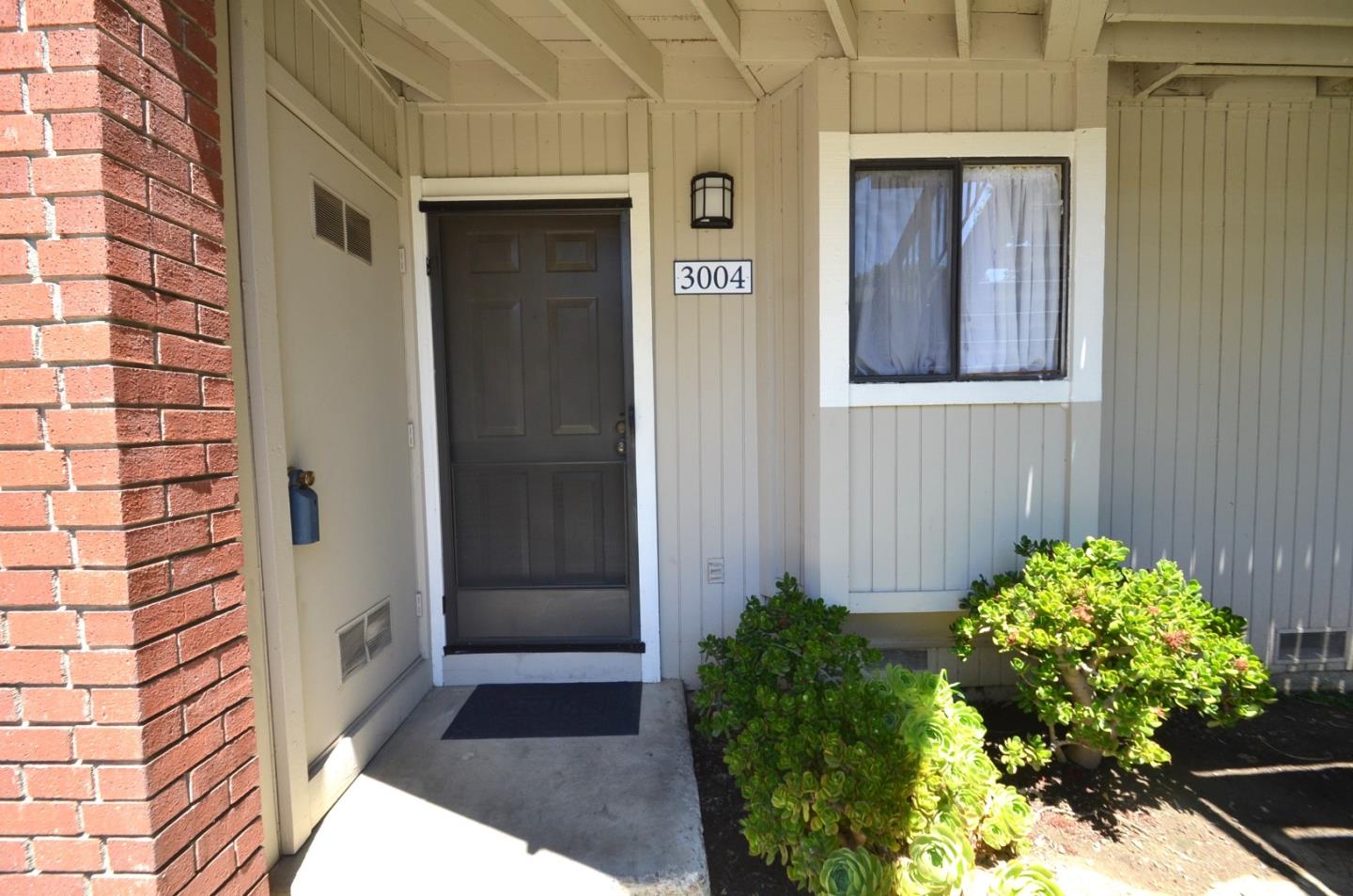 Detail Gallery Image 3 of 18 For 3004 Shadow Springs Pl, San Jose,  CA 95121 - 2 Beds | 1 Baths