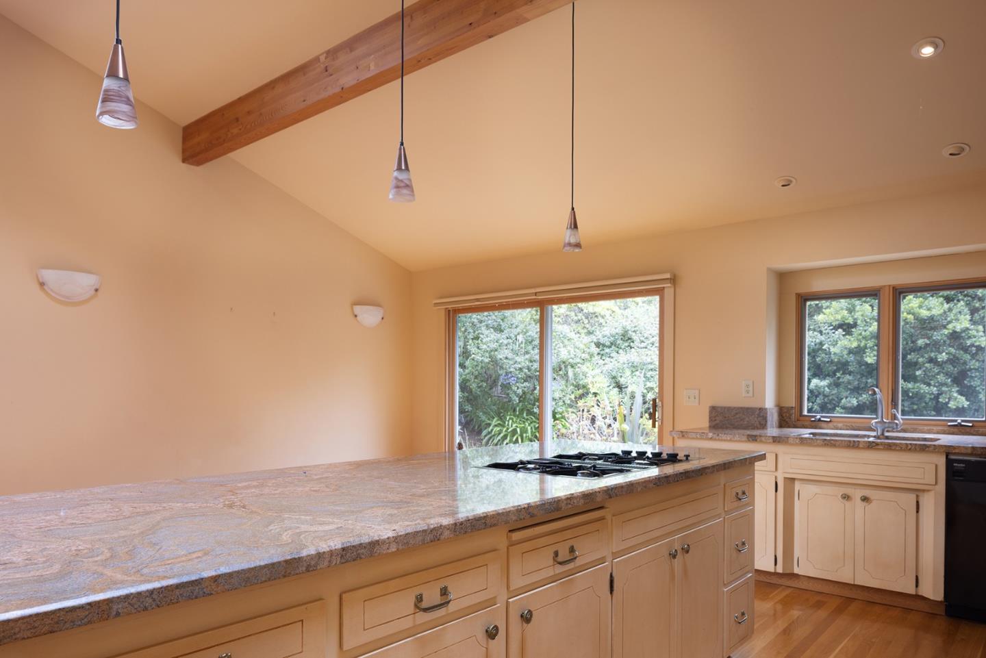 Detail Gallery Image 4 of 17 For 1121 Circle Rd, Pebble Beach,  CA 93953 - 3 Beds | 2/1 Baths