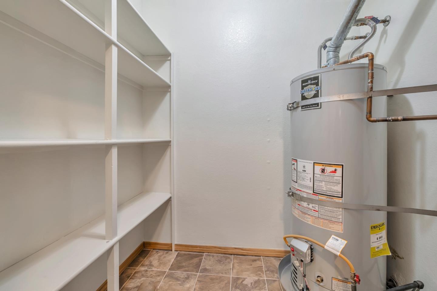 Detail Gallery Image 9 of 12 For 203 Vista Prieta Ct, Santa Cruz,  CA 95062 - 1 Beds | 1 Baths