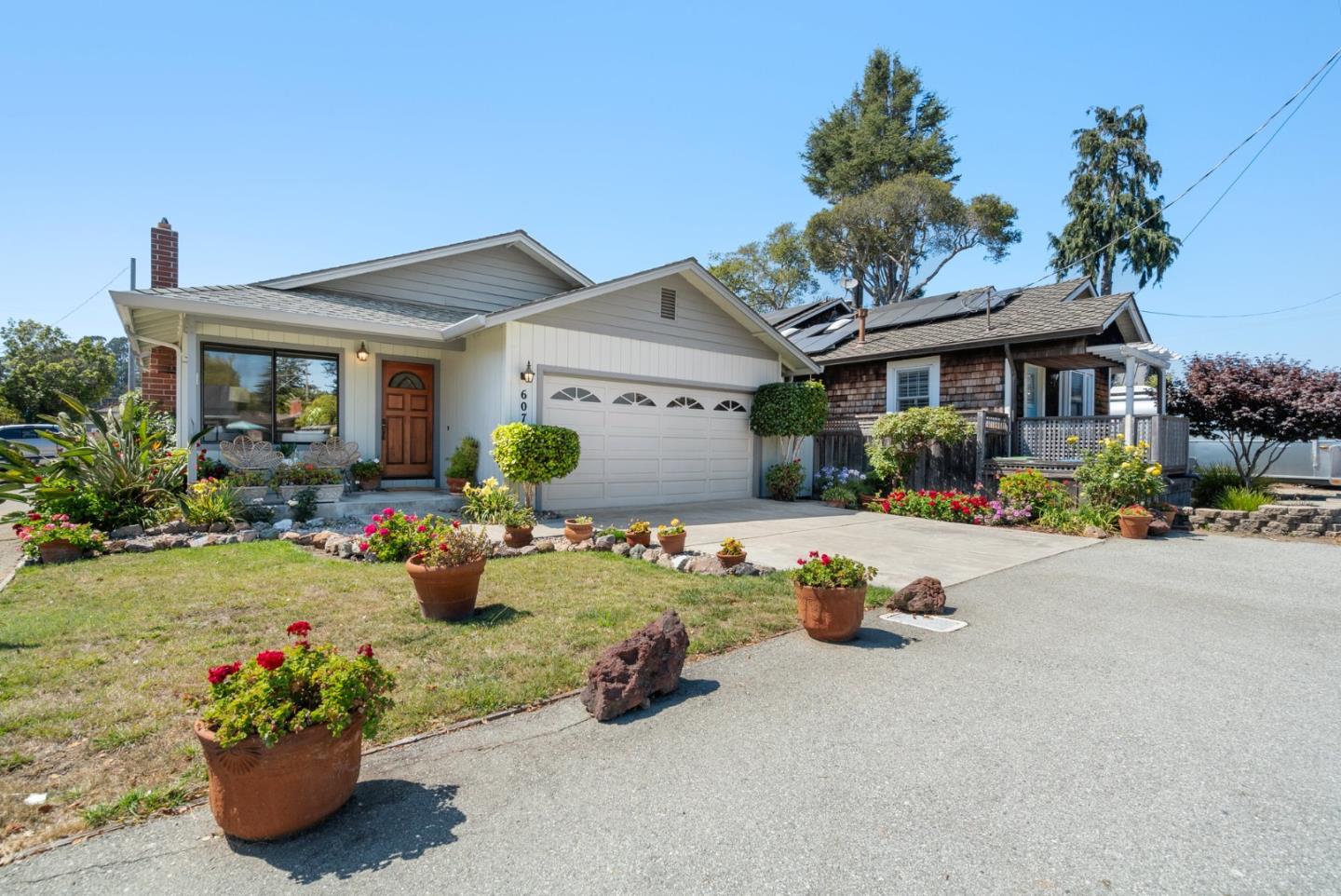 Detail Gallery Image 39 of 41 For 607 Burlingame Ave, Capitola,  CA 95010 - 2 Beds | 2 Baths