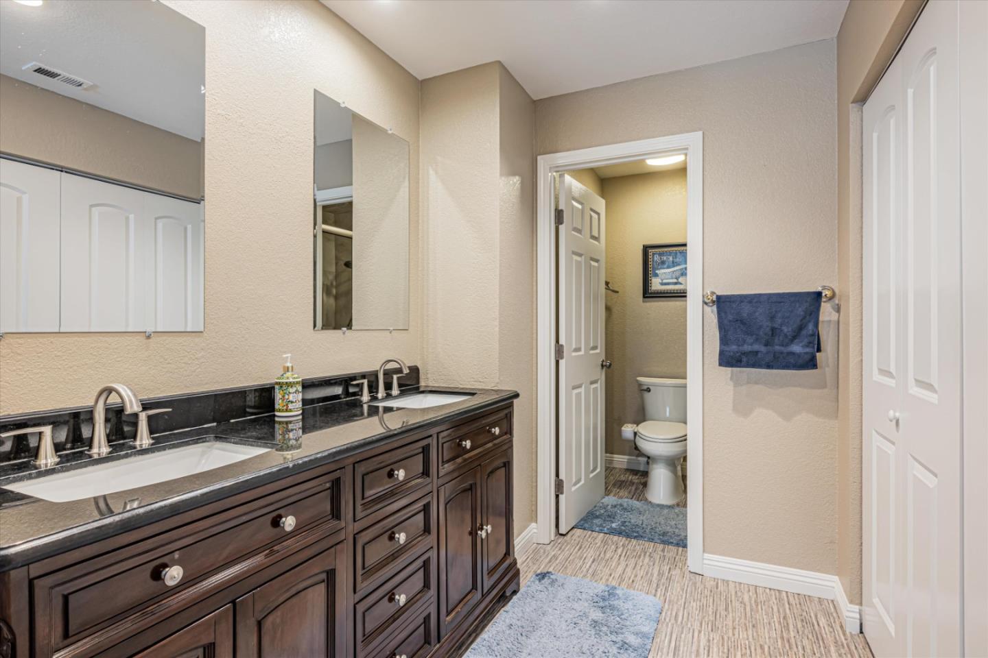 Detail Gallery Image 21 of 33 For 4644 Creekwood Dr, Fremont,  CA 94555 - 4 Beds | 2/1 Baths