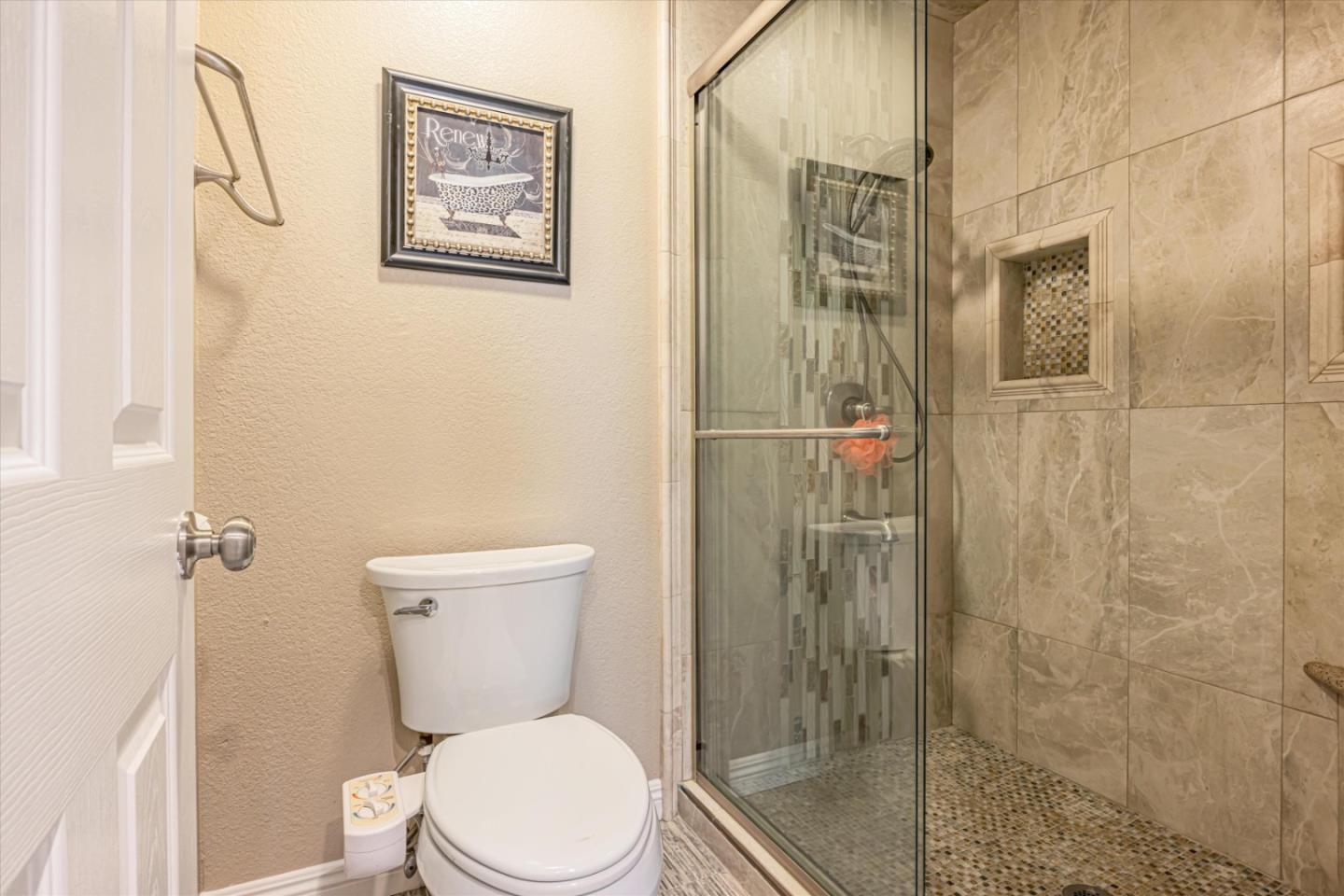 Detail Gallery Image 22 of 33 For 4644 Creekwood Dr, Fremont,  CA 94555 - 4 Beds | 2/1 Baths