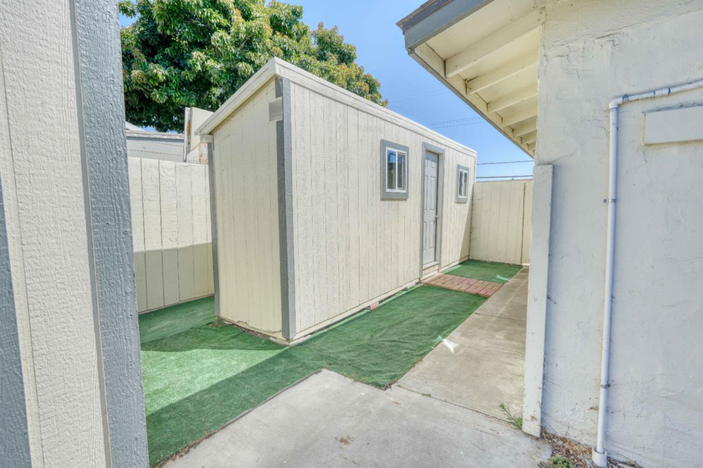 Detail Gallery Image 23 of 49 For 101 Garden St, East Palo Alto,  CA 94303 - 4 Beds | 1 Baths