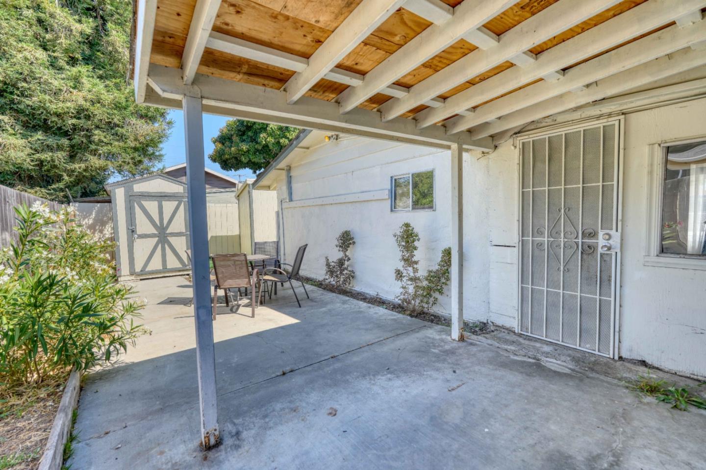 Detail Gallery Image 26 of 49 For 101 Garden St, East Palo Alto,  CA 94303 - 4 Beds | 1 Baths