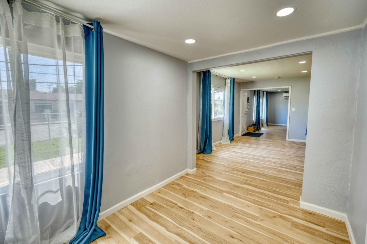 Detail Gallery Image 45 of 49 For 101 Garden St, East Palo Alto,  CA 94303 - 4 Beds | 1 Baths