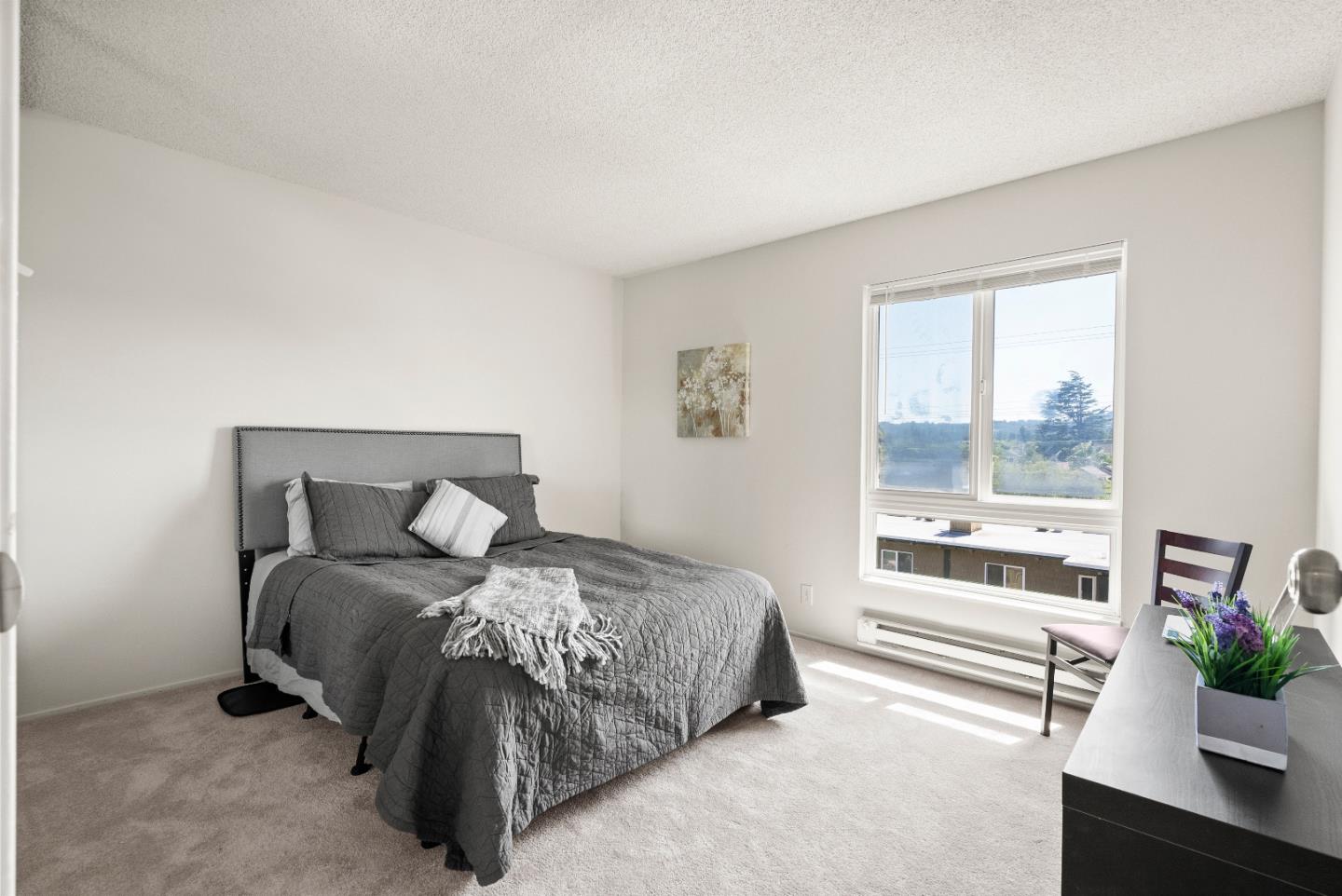 Detail Gallery Image 12 of 22 For 818 N Delaware St #402,  San Mateo,  CA 94401 - 2 Beds | 1 Baths