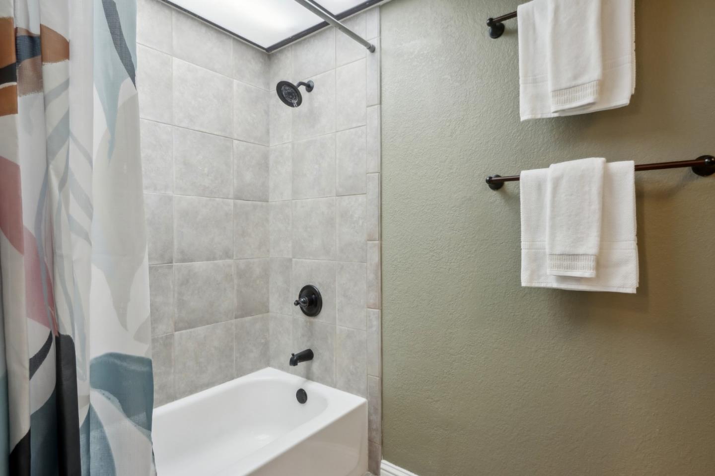 Detail Gallery Image 20 of 40 For 1959 Foxhall Loop, San Jose,  CA 95125 - 2 Beds | 2 Baths