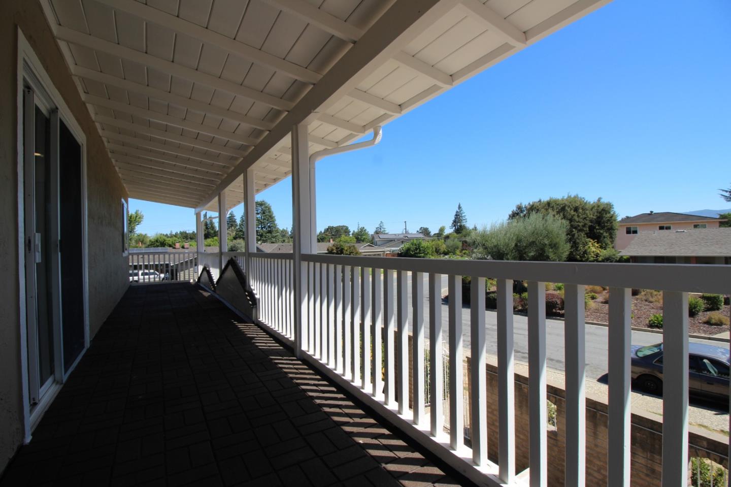 Detail Gallery Image 3 of 33 For 19601 Ladera Ct, Saratoga,  CA 95070 - 4 Beds | 3/1 Baths