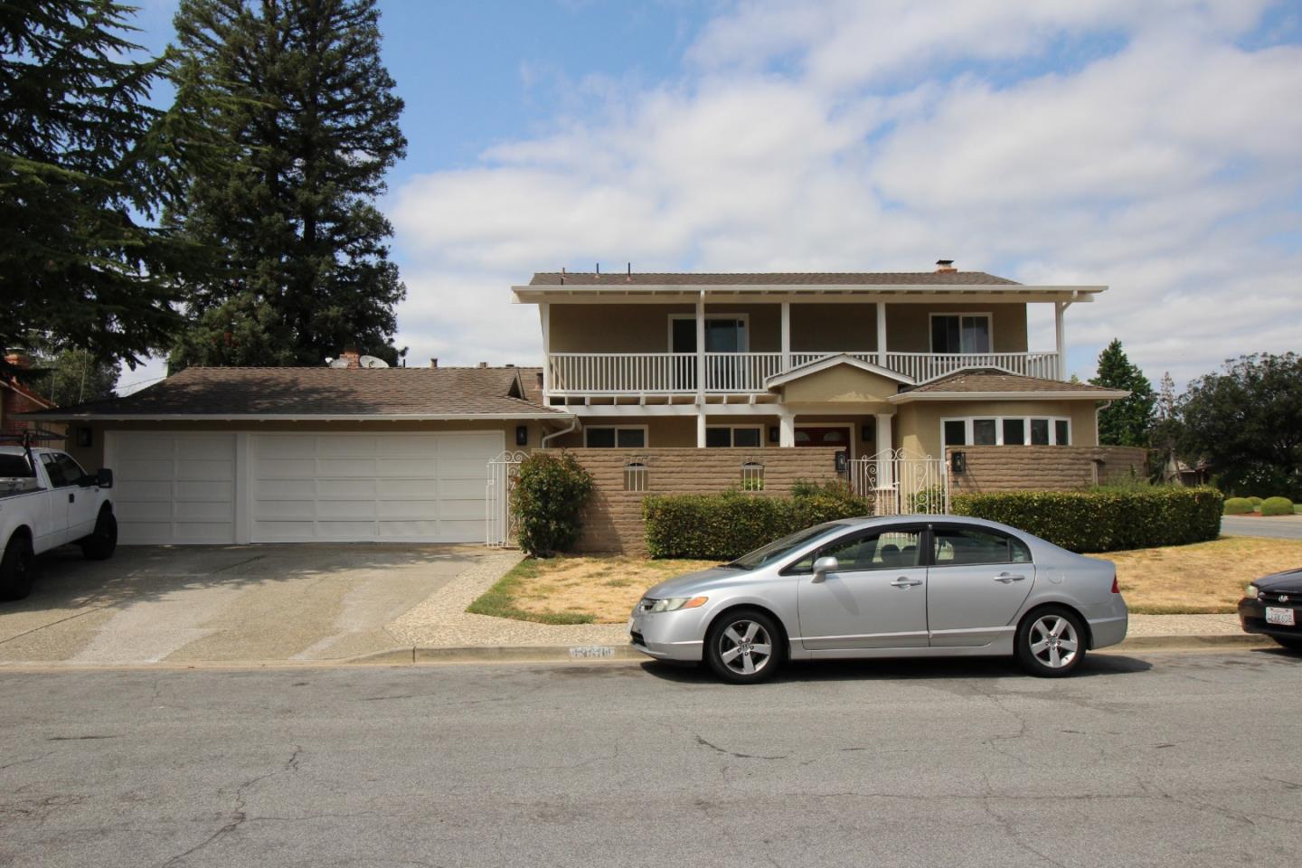 Detail Gallery Image 4 of 33 For 19601 Ladera Ct, Saratoga,  CA 95070 - 4 Beds | 3/1 Baths