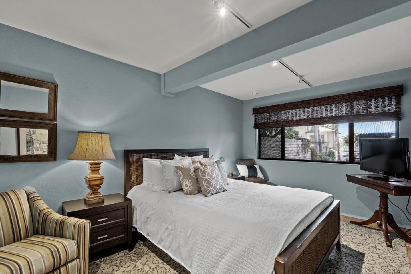 Detail Gallery Image 26 of 30 For 26261 Ocean View Ave, Carmel,  CA 93923 - 3 Beds | 3 Baths