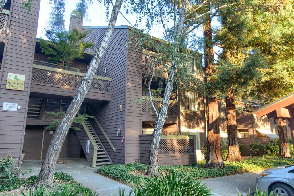 Detail Gallery Image 1 of 1 For 690 Teatree Ct, San Jose,  CA 95128 - 2 Beds | 2 Baths