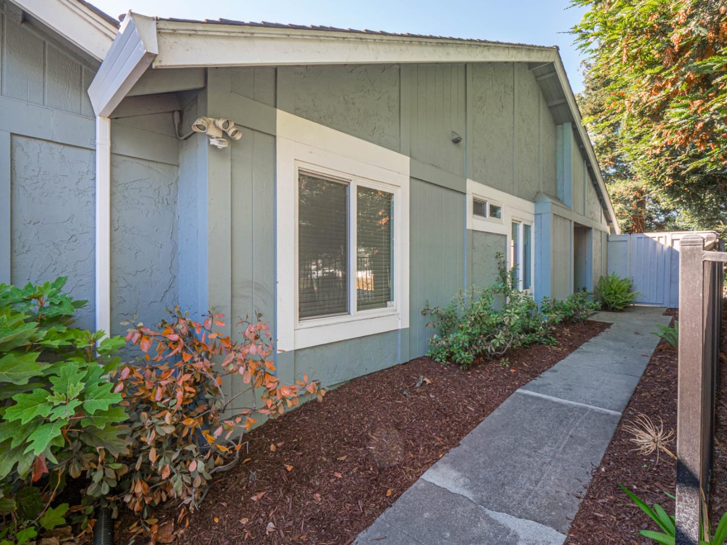 Detail Gallery Image 3 of 59 For 402 Sailfish Dr, Aptos,  CA 95003 - 2 Beds | 2 Baths