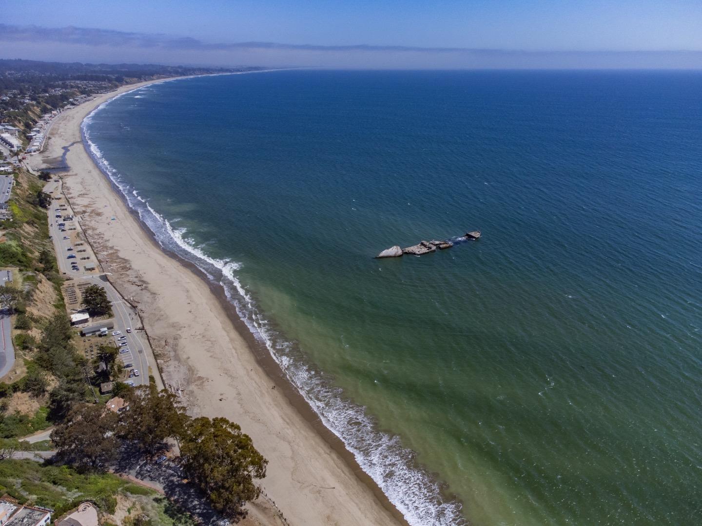 Detail Gallery Image 57 of 59 For 402 Sailfish Dr, Aptos,  CA 95003 - 2 Beds | 2 Baths