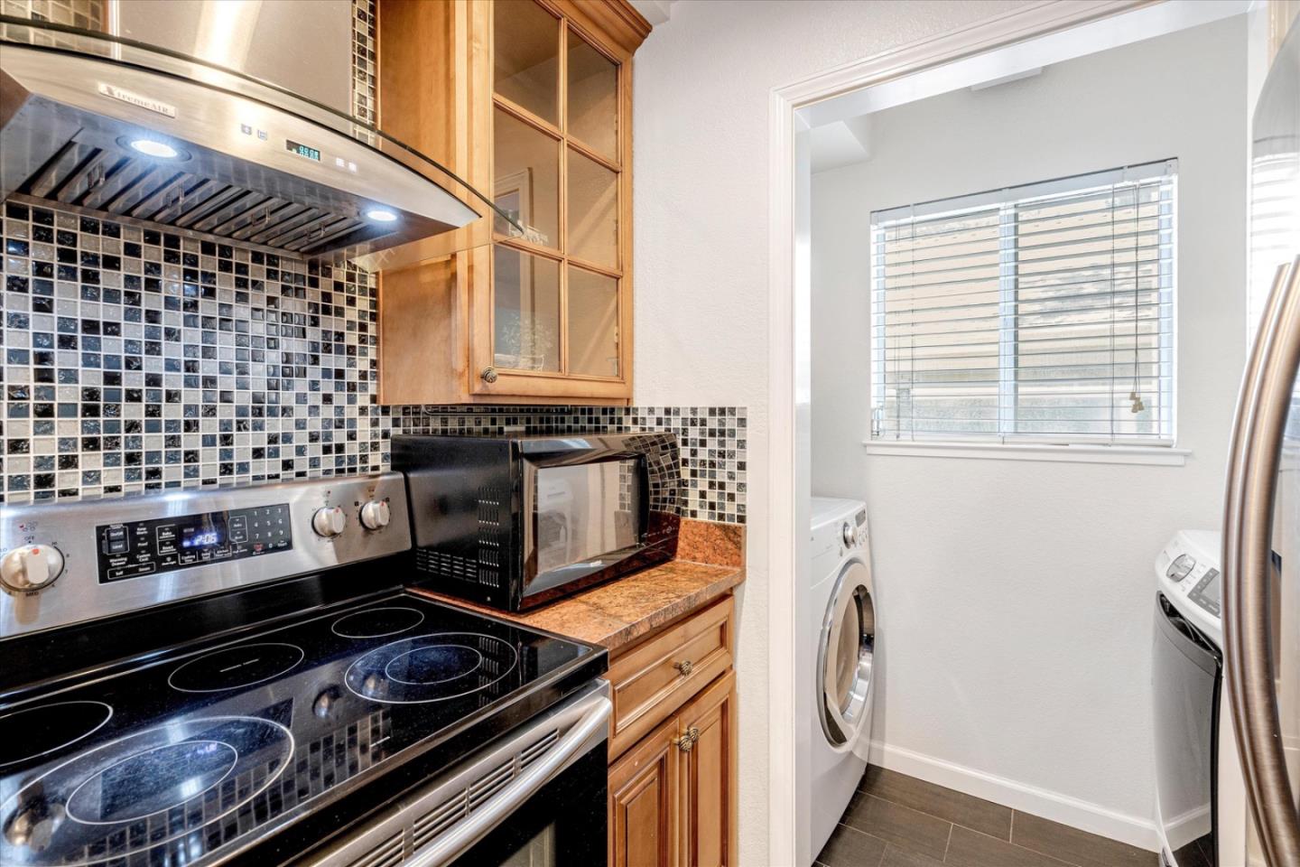 Detail Gallery Image 10 of 32 For 1071 Summerain Ct, San Jose,  CA 95122 - 2 Beds | 2/1 Baths