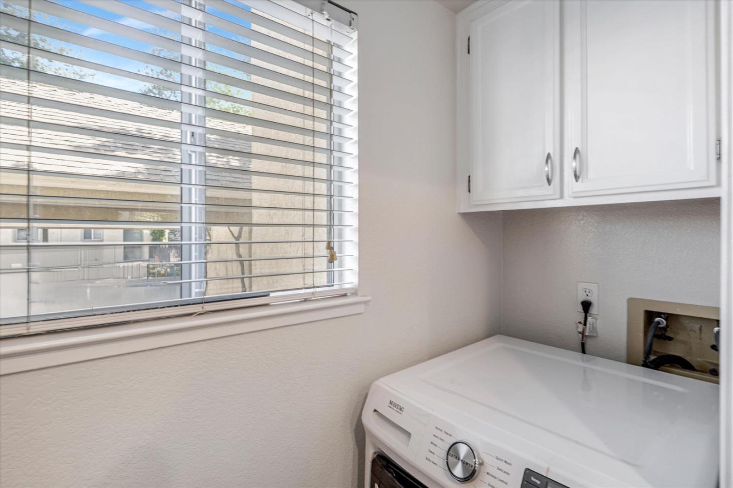 Detail Gallery Image 11 of 32 For 1071 Summerain Ct, San Jose,  CA 95122 - 2 Beds | 2/1 Baths