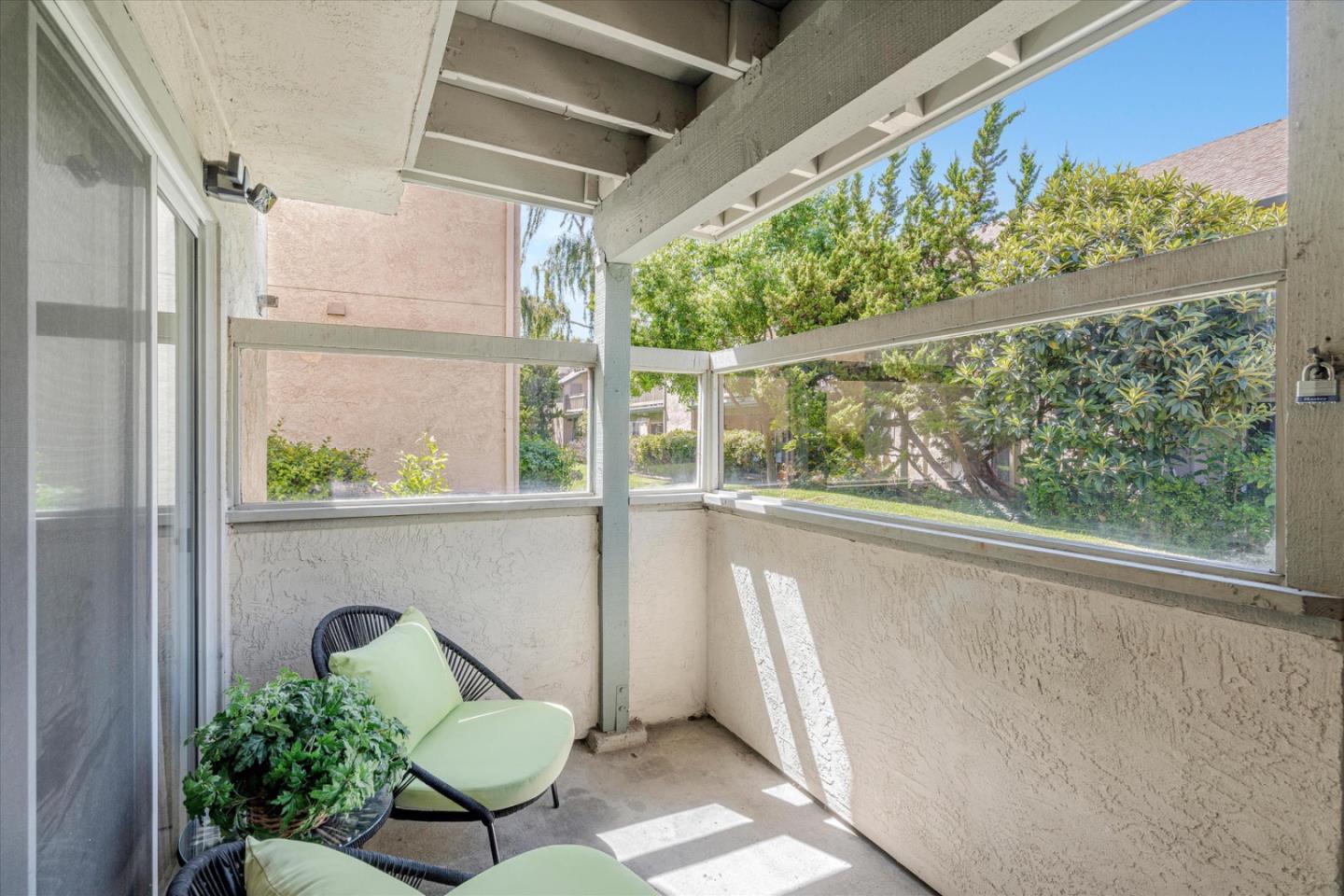 Detail Gallery Image 15 of 32 For 1071 Summerain Ct, San Jose,  CA 95122 - 2 Beds | 2/1 Baths